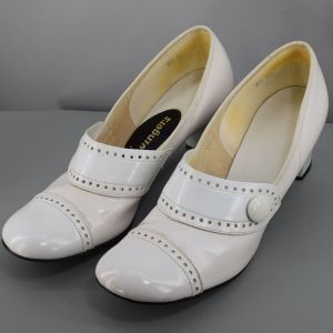 White Pierced Oxford Vintage 60s High Heeled Shoes 8.5