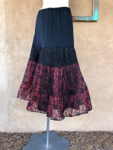 1960s Black and Red Tulle Crinoline Slip Underskirt Sz S M to W 29 - Fashionconservatory.com