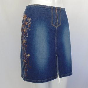 Z CAVARICCI Denim Skirt, 32'', Blue, Floral Embroidered sides, Pencil, Zipper - Fashionconservatory.com