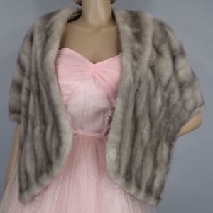 Silvery Gray Vintage 50s Mink Fur Cape Shrug Stole S M