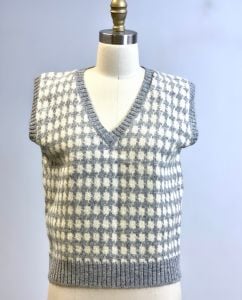 Vintage LL BEAN Pure Shetland Wool  Sweater Vest Mens M Made in Scotland Gray Ivory Houndstooth 80s