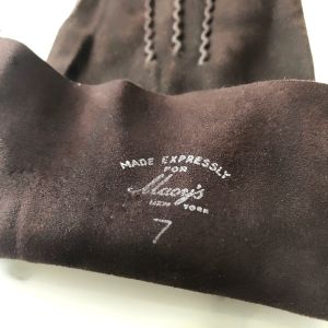 Macy’s Mahogany Brown Suede Gloves Small/Medium - Fashionconservatory.com