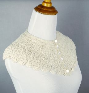 40s Ivory Silk Crochet Handmade Button Front Collar - Fashionconservatory.com