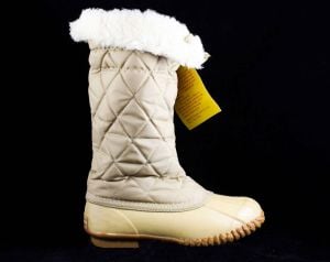Size 6 Preppy Duck Boots - Neutral Tan Quilted Nylon with Rubber Soles & Faux Fur Lining  - Fashionconservatory.com