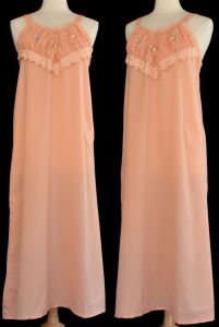 1940s Smocked Bodice Ankle Length Peach Nightgown with Ribbon Work and Floral Rosettes, Size L to XL - Fashionconservatory.com