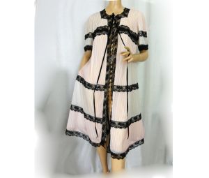 Vintage 60s Robe Pale Pink and Black Lace Full Sweep Pleated Double Nylon Vanity Fair Peignoir