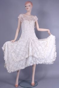 Vintage 1970s DEADSTOCK Off White Lace Frilly Full Wedding Dress | XS/S - Fashionconservatory.com