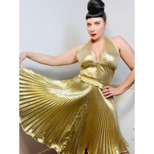Medium | 1970s Vintage Gold Lamé Pleated Halter Dress 
