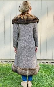 Vintage 70s Long Trench Coat Wool Brown Tweed HEIDI Raccoon Fur Dr. Zhivago L - Fashionconservatory.com