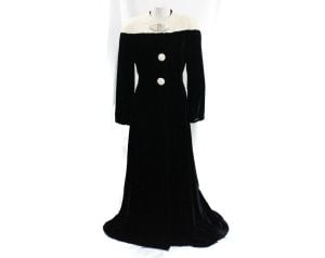 Small 1930s Evening Coat with Art Deco Clasp - Black Velvet 30s Opera Coat - Faux Fur - Bust 34.5