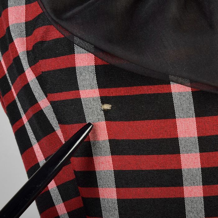 Xs 1950s Sleeveless Red and Black Plaid Midi Dress with Peter Pan Collar