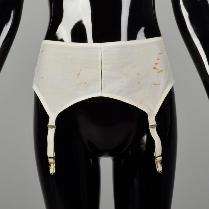 XXS 1980s White Garter Belt Daisyfresh AS IS DAMAGED Lingerie Costume Pattern Study XXS 1980s White Garter Belt Daisyfresh AS IS DAMAGED Lingerie Costume Pattern Study