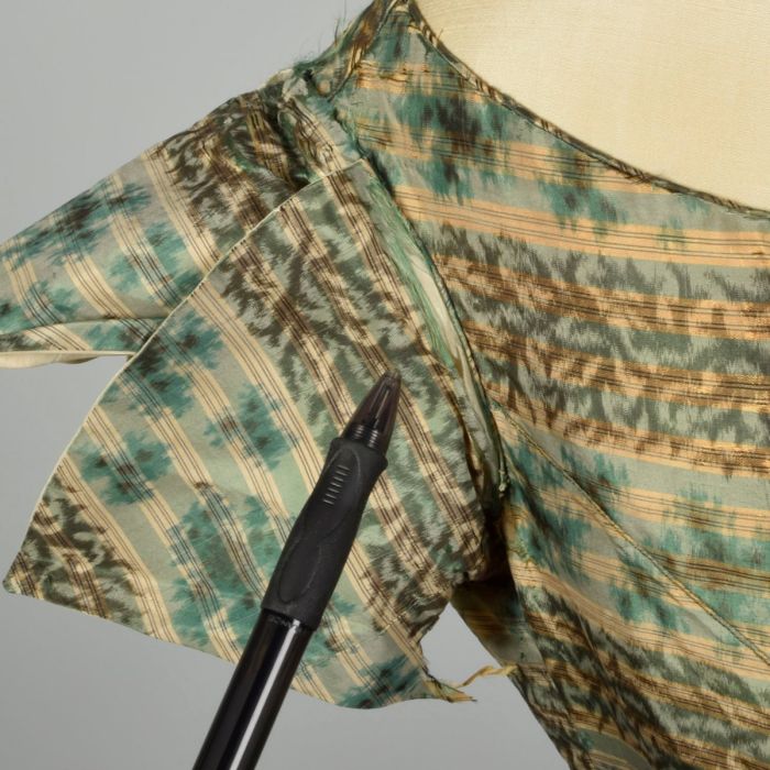 XXS 1820s Romantic Dress Antique Silk Arsenic Green For Study | Fashion  Conservatory