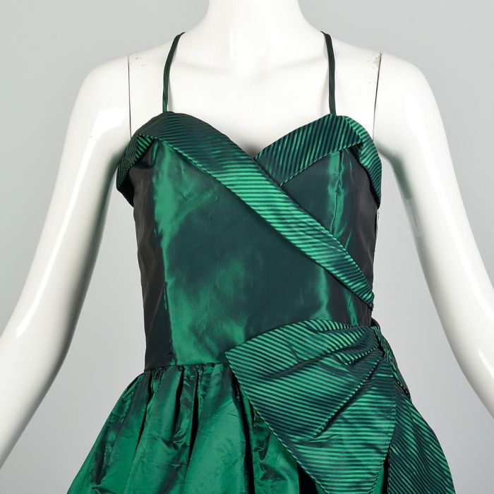 L | 1990s Alyce Designs Emerald Green Evening Gown Formal Dress w/Spaghetti  Straps and Bow | Fashion Conservatory