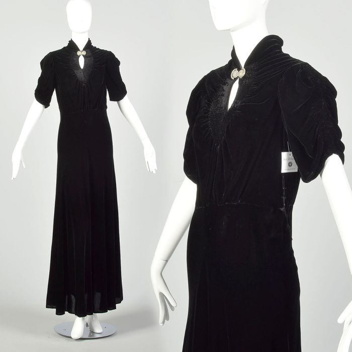 Small 1930s Dress Black Silk Velvet Keyhole Neckline Formal Evening Gown