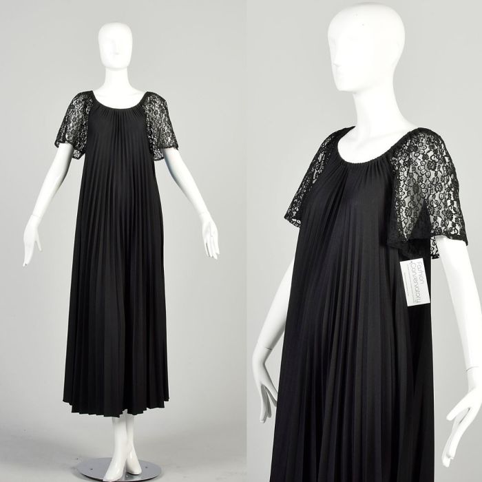 XL-XXL 1970s Black Pleated Nightgown Lace Half Sleeve Scoop Neck Full ...
