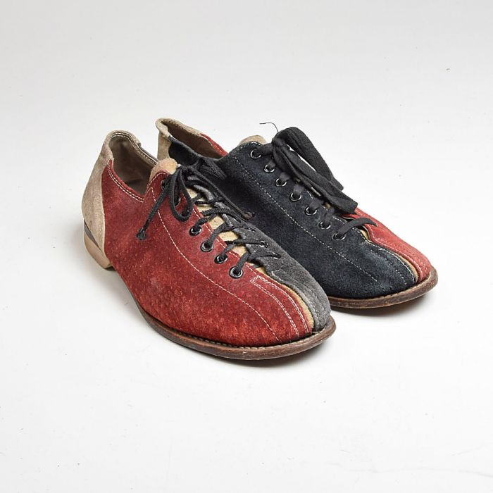 Size 10 1970s Suede Bowling Shoes Red White Blue Classic Lane Shoe