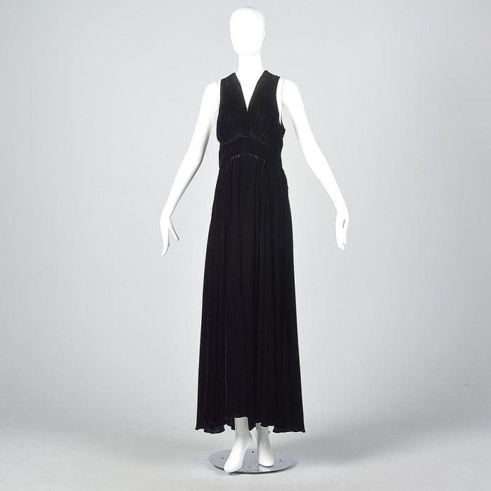 Medium 1930s Formal Gown Black Silk Velvet Evening Dress Full Length Bias Cut