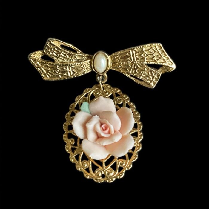 Vintage 1928 Brand Porcelain Rose VictorianRevival Bow Brooch