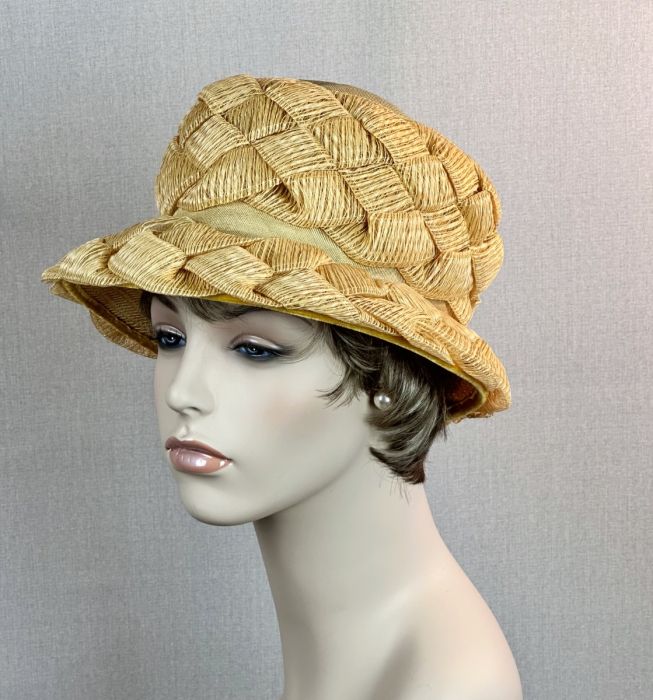 Vintage 60s Tangerine Raffia Bucket Style Hat by Dana  display picture 3