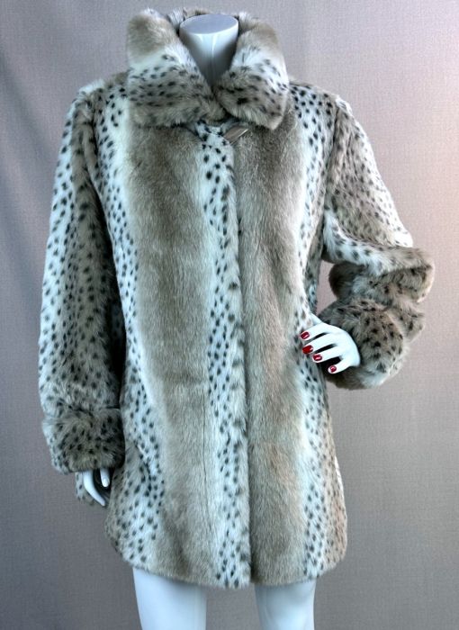 Vintage Dennis Basso Off Cream store Faux Fur Coat