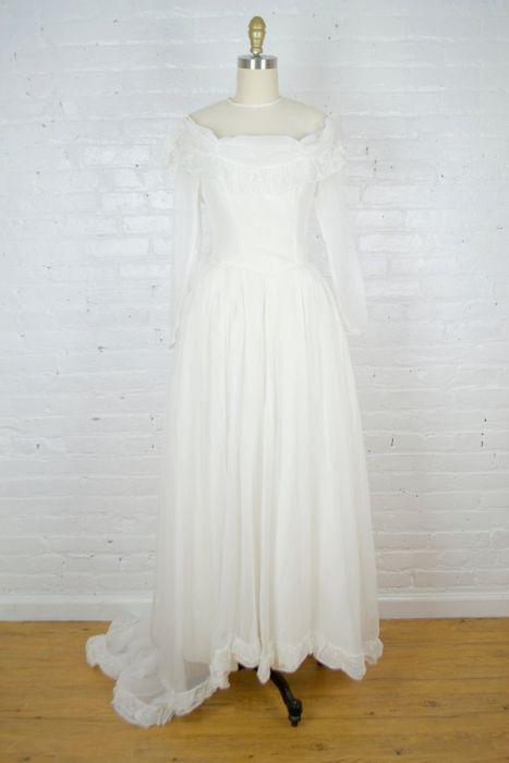 Vintage 70s Emma Domb white wedding dress, gathered deals sleeves, VGUC