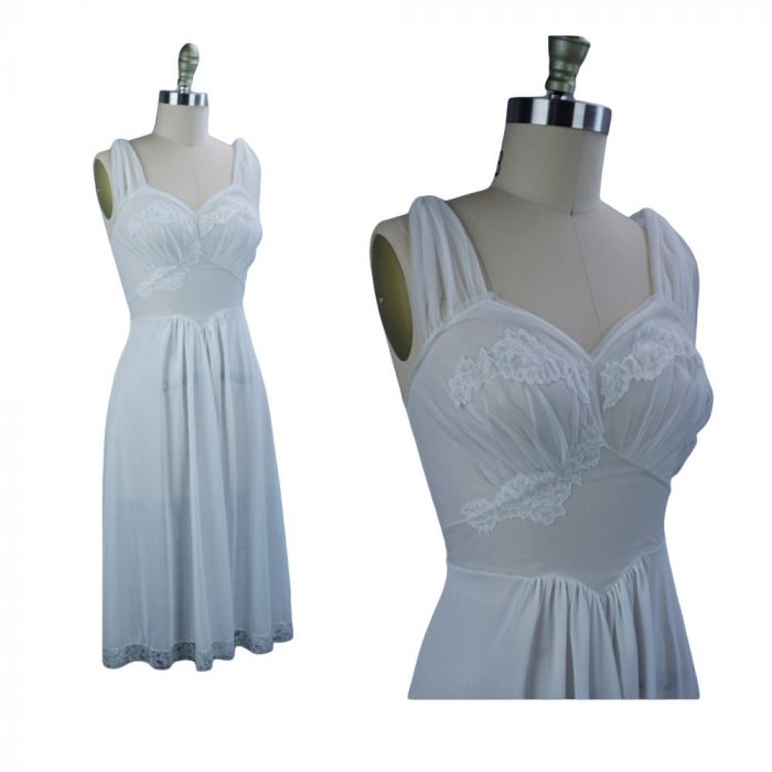 Vintage 60's online Vanity Fair nightgown/dress