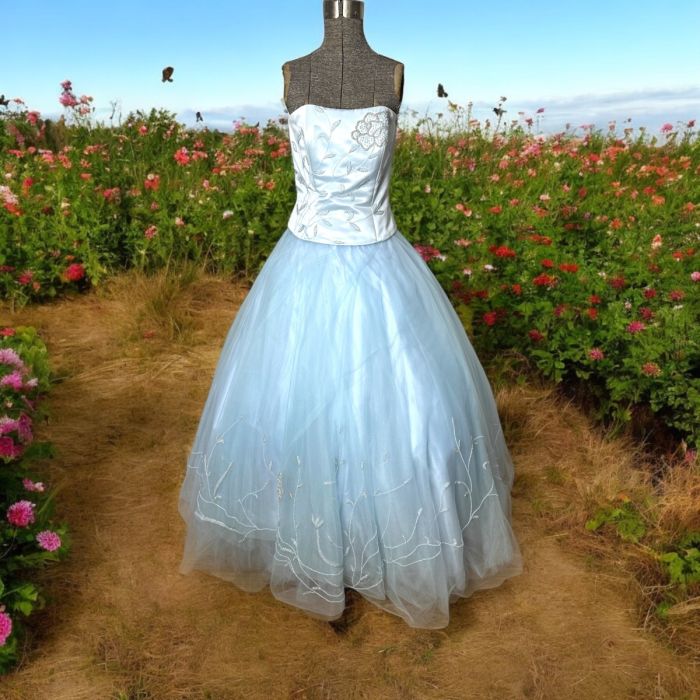 butter yellow cocktail dress Mac Duggal - Yellow Embroidered Tulle A-Line Midi Dress main image 1