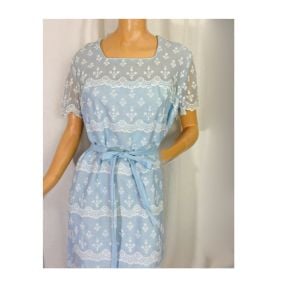 Vintage 1950s Baby Blue Garden Party Dress Lacy Floral Embroidery Summertime Sheath - Fashionconservatory.com