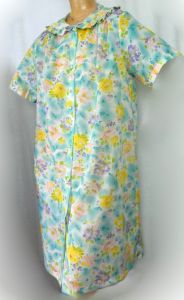 Vintage 1960s Robe Housecoat Blue Yellow Purple Floral Print Dressing Gown Snap Front