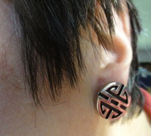 Vintage Earrings Chinese Longevity Symbol Oriental Silver Tone with Black Enamel Screw Back - Fashionconservatory.com