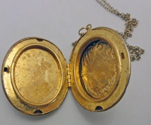 Vintage Locket Pendant Necklace China Painted Lovers Scene Regencycore Gold Tone Oval with Chain - Fashionconservatory.com