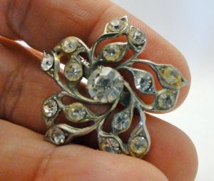 Vintage 1960s Brooch Silver Tone Small Flower with Clear Rhinestones - Fashionconservatory.com