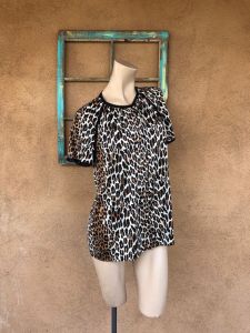 1970s Vanity Fair Leopard Print Pajama Blouse Sz M to L - Fashionconservatory.com