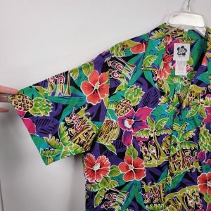 Vintage Hilo Hattie Hawaiian Shirt Floral Pineapple Hula Girls - Fashionconservatory.com