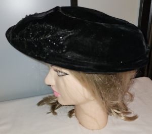 Vintage 1940s 50s Large Round Black Velvet Saucer Platter Hat Beaded Designs Film Noir Mid Century