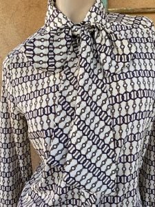 1970s Polyester Bow Blouse with Chain Link Print Sz S - Fashionconservatory.com