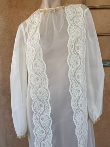 1960s Sheer White Robe Bridal Wrap Beach Cover Up Sz M L - Fashionconservatory.com