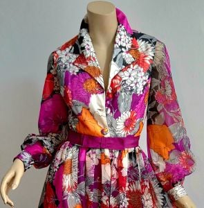 Vtg 70s Futura Couture of NY maxi Floral Chiffon dress