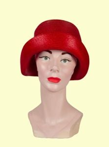 1960s Does 1920s Red Cloche Hat - Fashionconservatory.com