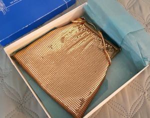 Vintage Whiting & Davis Goldtone Mesh Purse Evening Bag in Orig Box