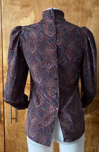 Casual Corner blouse paisley print high neck with  pleated jabot and  puff sleeves - Fashionconservatory.com