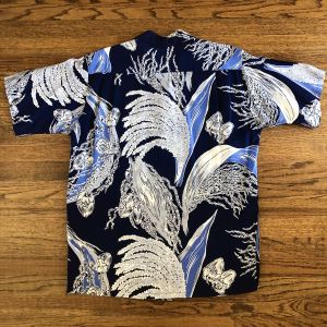Late 1940s / Early 1950s Navy Rayon Lauhala Hawaiian / Aloha Shirt - Fashionconservatory.com