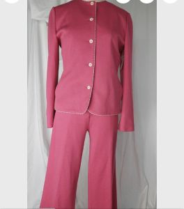 Beautiful 1970s Pant Suit With True Vintage Flair - Fashionconservatory.com