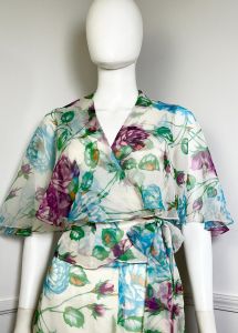 Small | 1970s Vintage Floral Chiffon Wrap Blouse and Skirt Set by The Gilberts for Tally  - Fashionconservatory.com