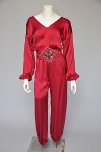 1980s silk jumpsuit with open back S/M - Fashionconservatory.com