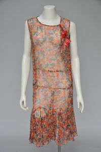 1920s autumnal leaf print silk dress with shirt and belt XS - Fashionconservatory.com