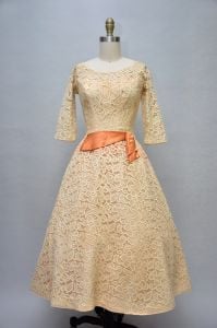 vintage 1950s dark ivory lace party wedding dress w/ satin sash XS