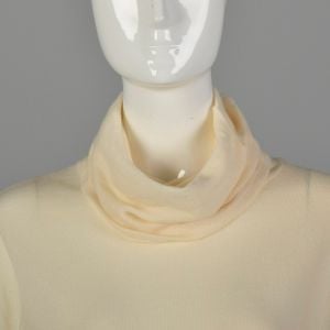 Small-Medium 1980s Sweater Ivory Wool Slouchy Turtleneck  - Fashionconservatory.com