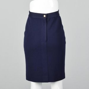 XS 1980s Chanel Navy Blue Knit Pencil Skirt Classic Wear to Work Separates  - Fashionconservatory.com